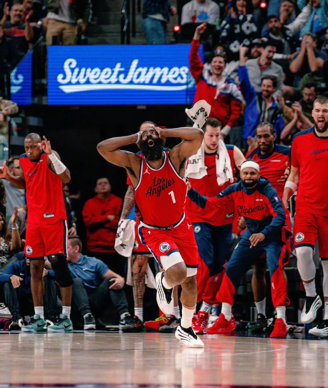 勇士横扫快船，莫兰特关键制胜