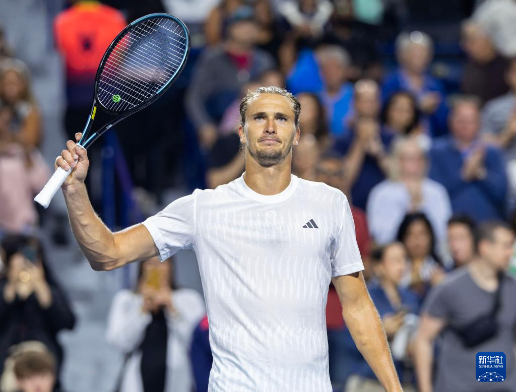 开云官网-联合杯逆转年终总决赛，兹维列夫高光表现